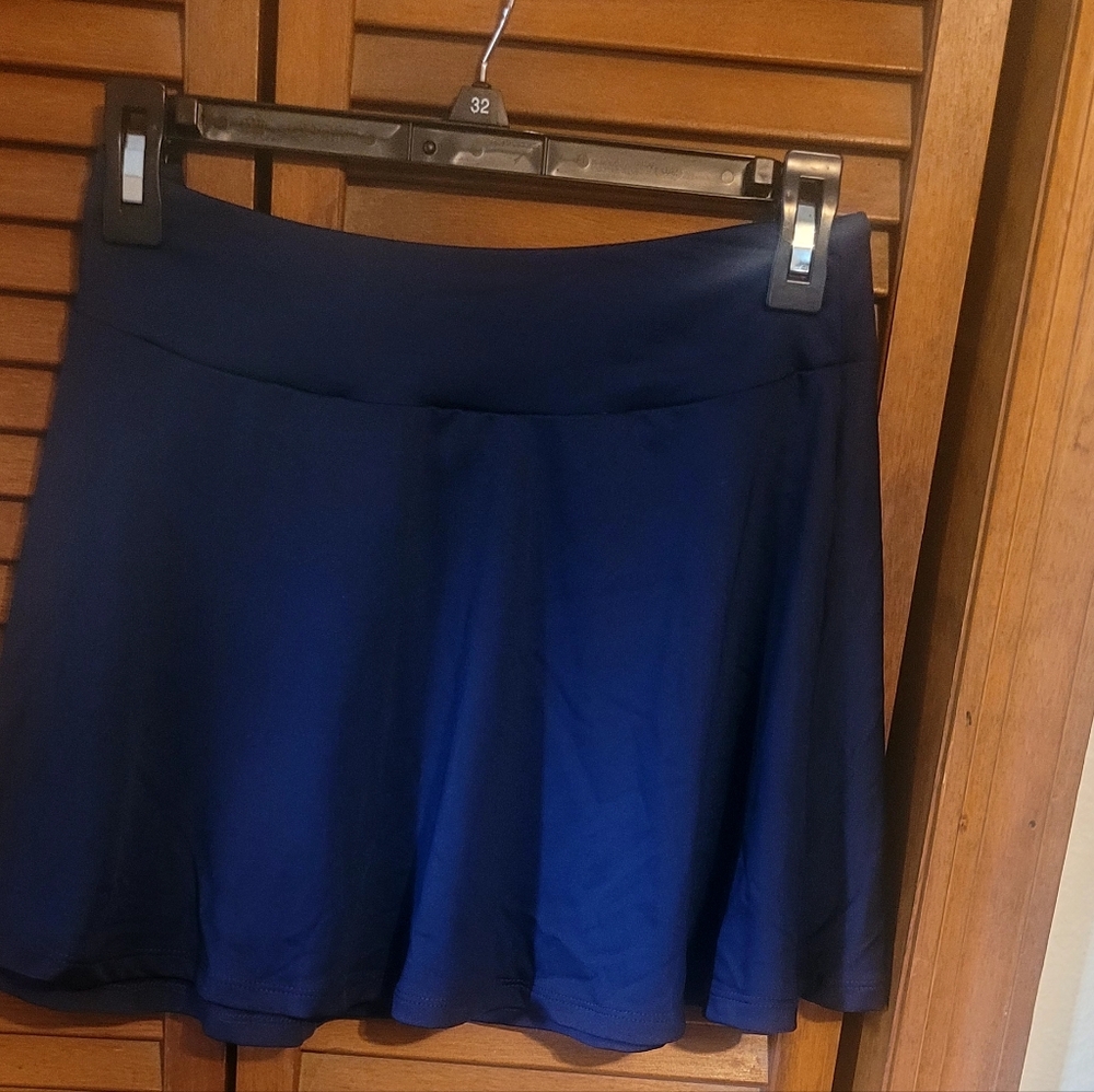 2 Piece Tennis/athletic Set. Size Large. Runs Small. NWOT - Picture 8 of 13